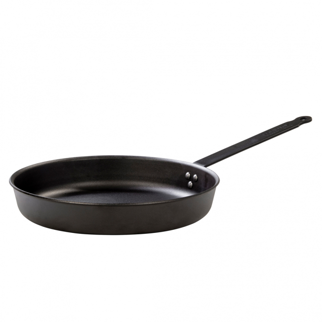 Carbon steel on sale frying pan